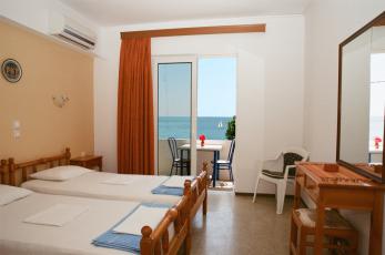 stegna_room_1.jpg